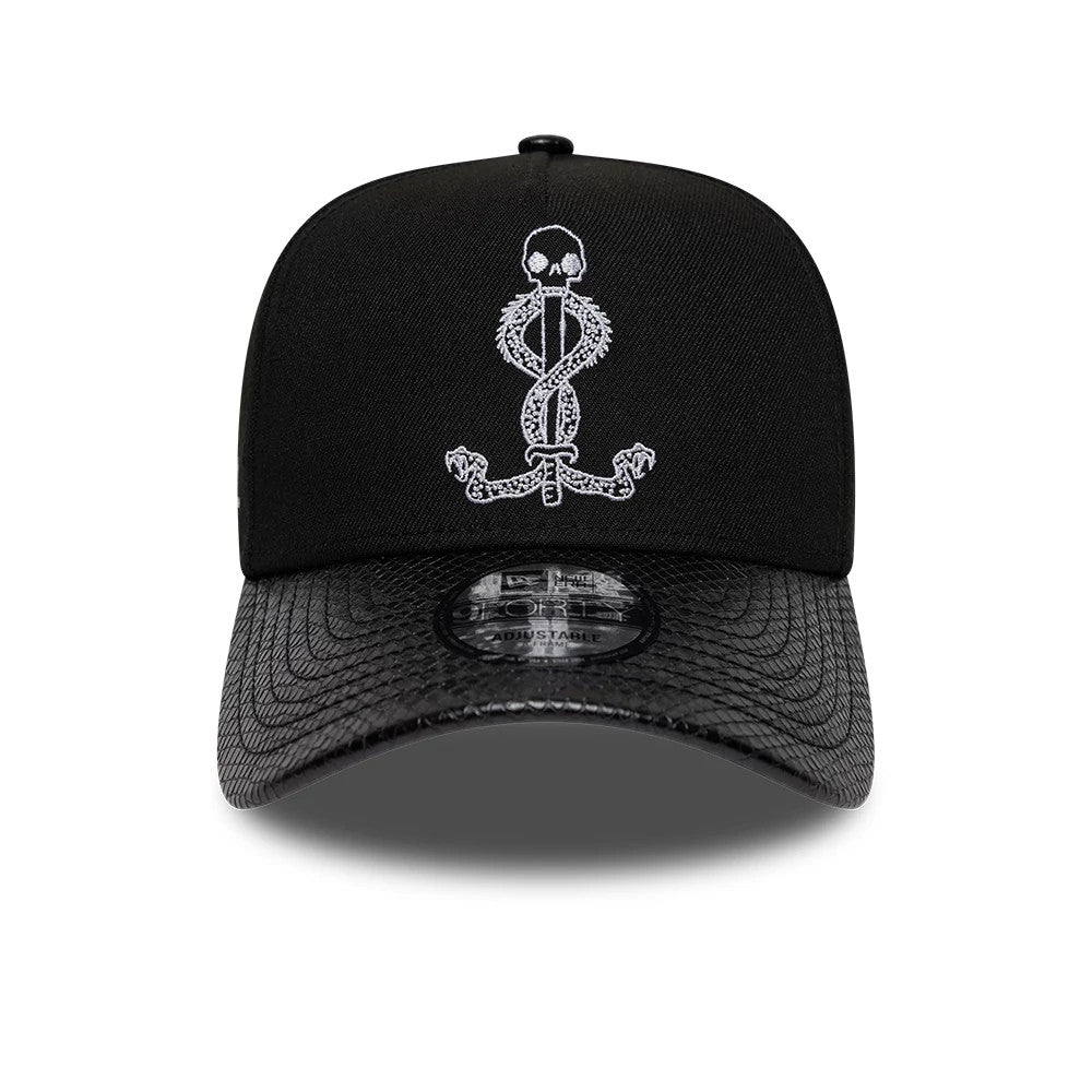 Pictured is this Harry Potter Slytherin 9FORTY A-Frame cap in black. 3