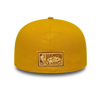 Pictured is this NBA Chicago Bulls 59FIFTY A-Frame Fitted cap in gold & black. 5