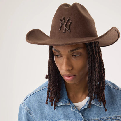 Pictured is this MLB New York Yankees Wide Brim Fedora Cowboy hat in dark brown. 3