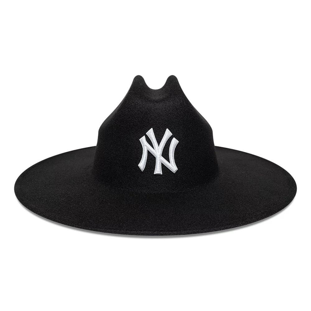 Pictured is this MLB New York Yankees Wide Brim Fedora Cowboy hat in black. 2