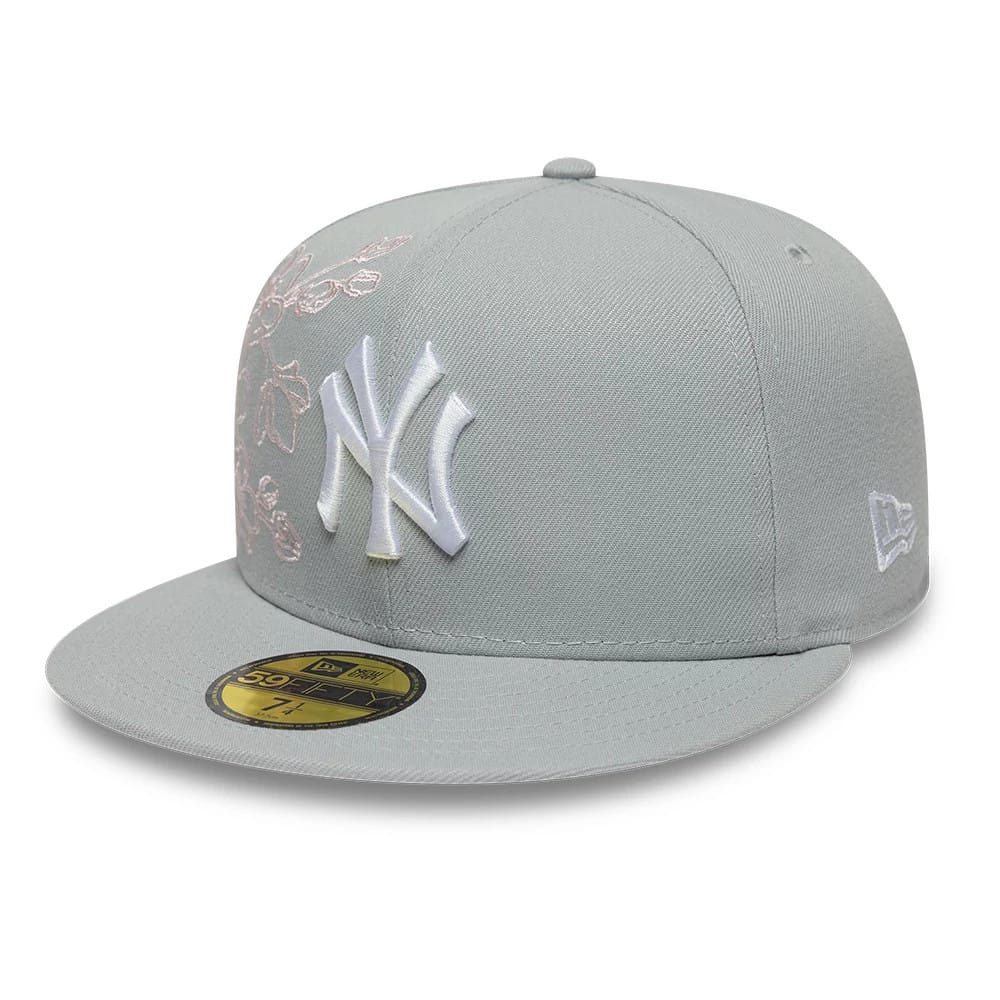 Pictured is this MLB Floral Outline New York Yankees 59FIFTY Fitted cap in grey. 4