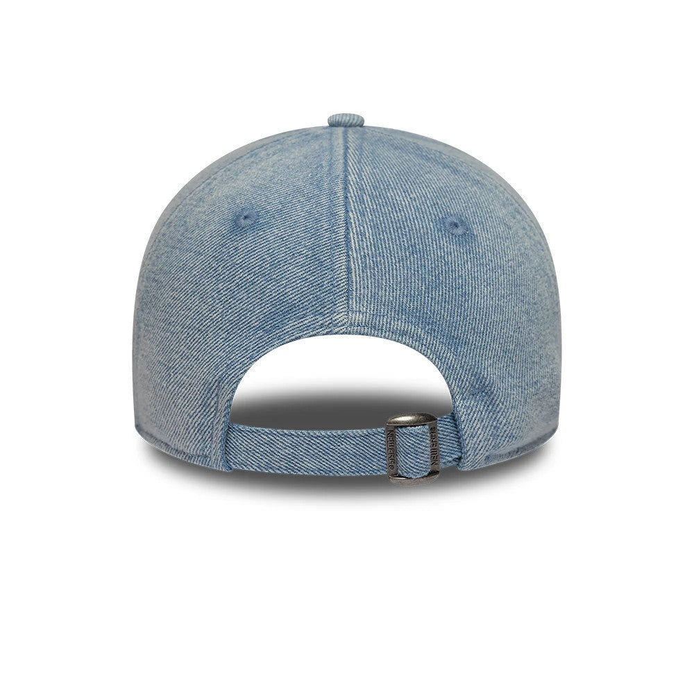Pictured is this MLB Washed Denim New York Yankees 9TWENTY cap in pastel blue. 4