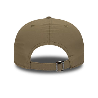 Pictured is this New Era Ripstop Sport 19TWENTY cap in green. 4