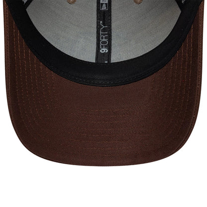 Pictured is this New Era Colorado 9FORTY M-Crown cap in beige & brown. 5