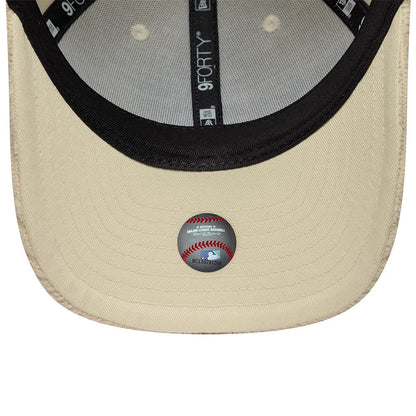 Pictured is this MLB Cord Visor New York Mets 9FORTY M-Crown cap in light beige. 5