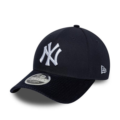 Pictured is this MLB Cord Visor New York Yankees 9FORTY M-Crown cap in navy. 1