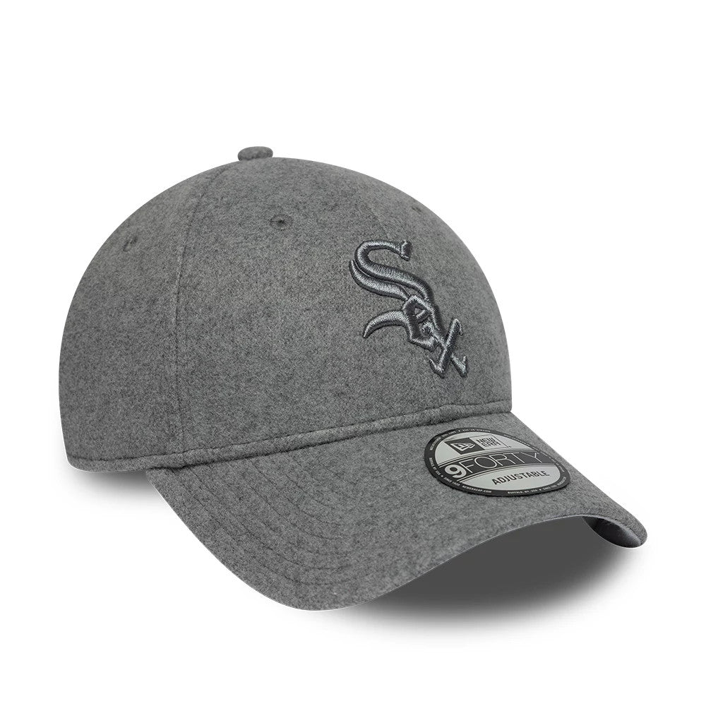 Pictured is this MLB Winter Chicago White Sox 9FORTY cap in grey. 3