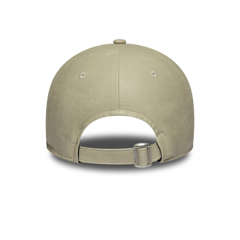 Pictured is this Womens MLB Washed PU LA Dodgers 9TWENTY cap in light beige. 4