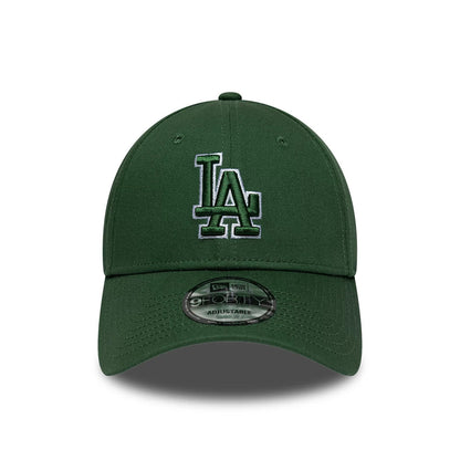 LA Dodgers MLB Team Outline Dark Green New Era 9FORTY Adjustable Cap, front view showing the raised embroidered white outline LA logo on the front panel, a dark green curved visor, and a 9FORTY size sticker centred on the visor.