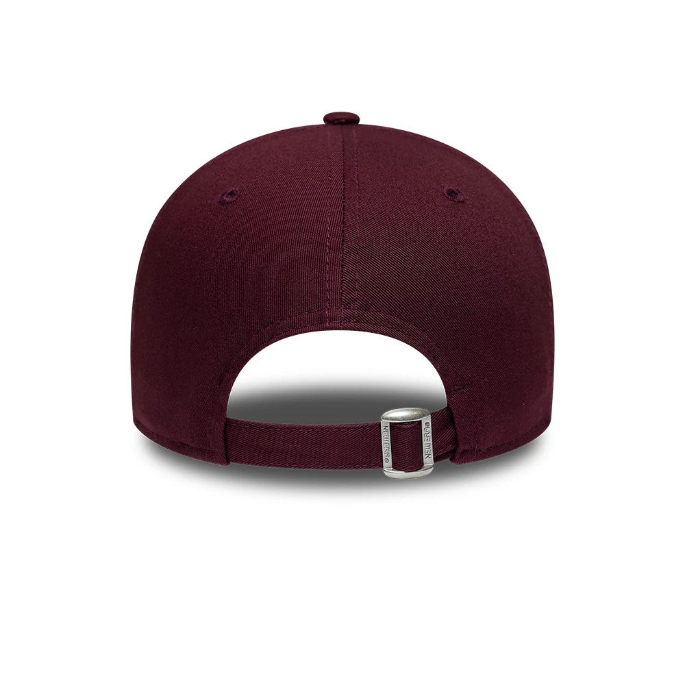 Pictured is this MLB Team Outline New York Yankees 9FORTY cap in dark purple. 4
