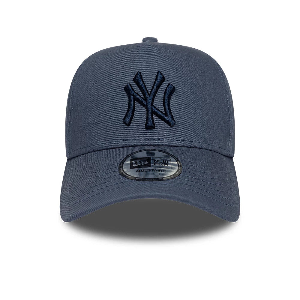 Pictured is this MLB League Essential New York Yankees 9FORTY E-Frame cap in dark blue. 2