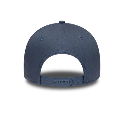 Pictured is this MLB League Essential New York Yankees 9FORTY E-Frame cap in dark blue. 4