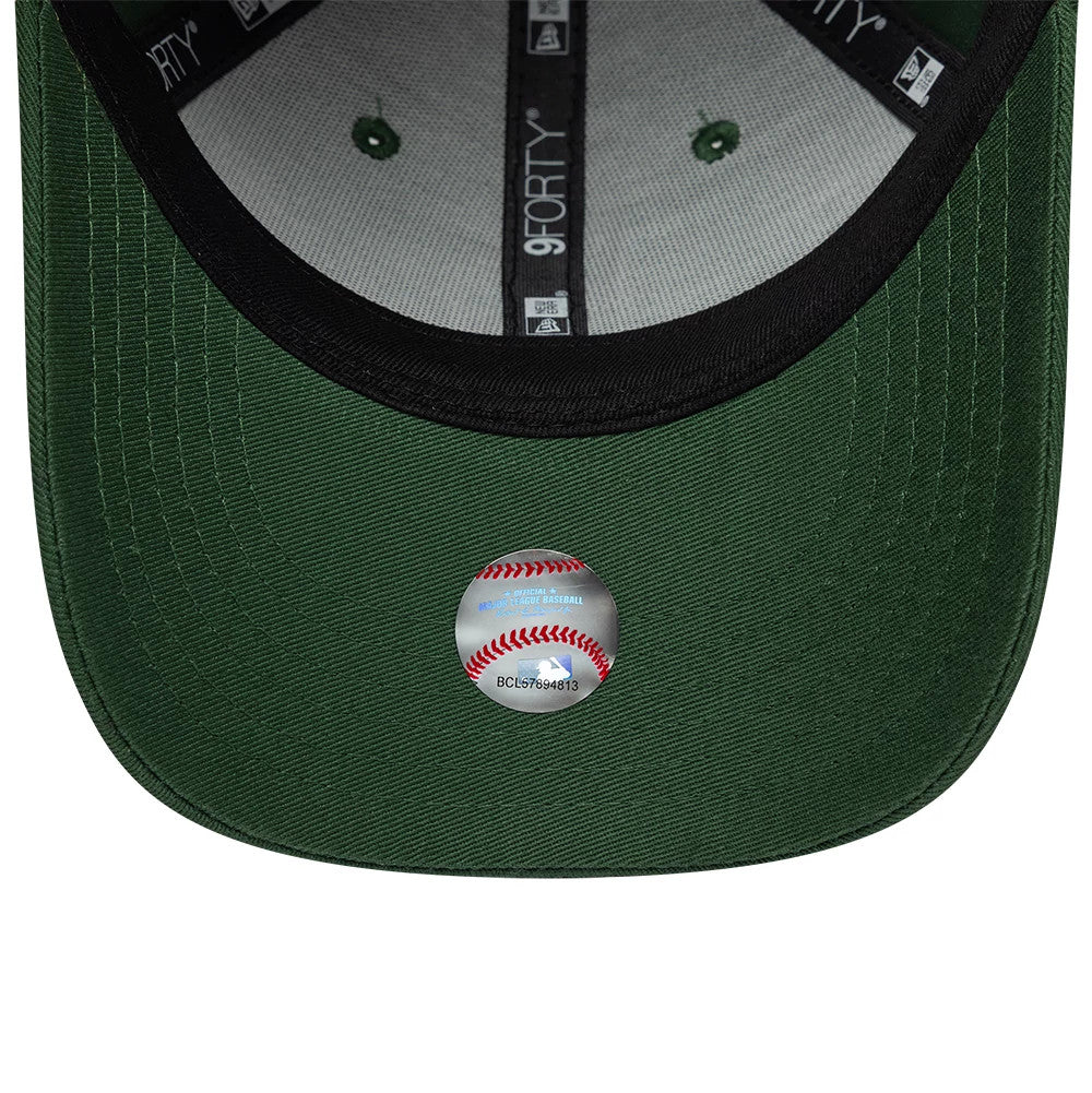 Pictured is this Youth MLB League Essential LA Dodgers 9FORTY cap in dark green. 5