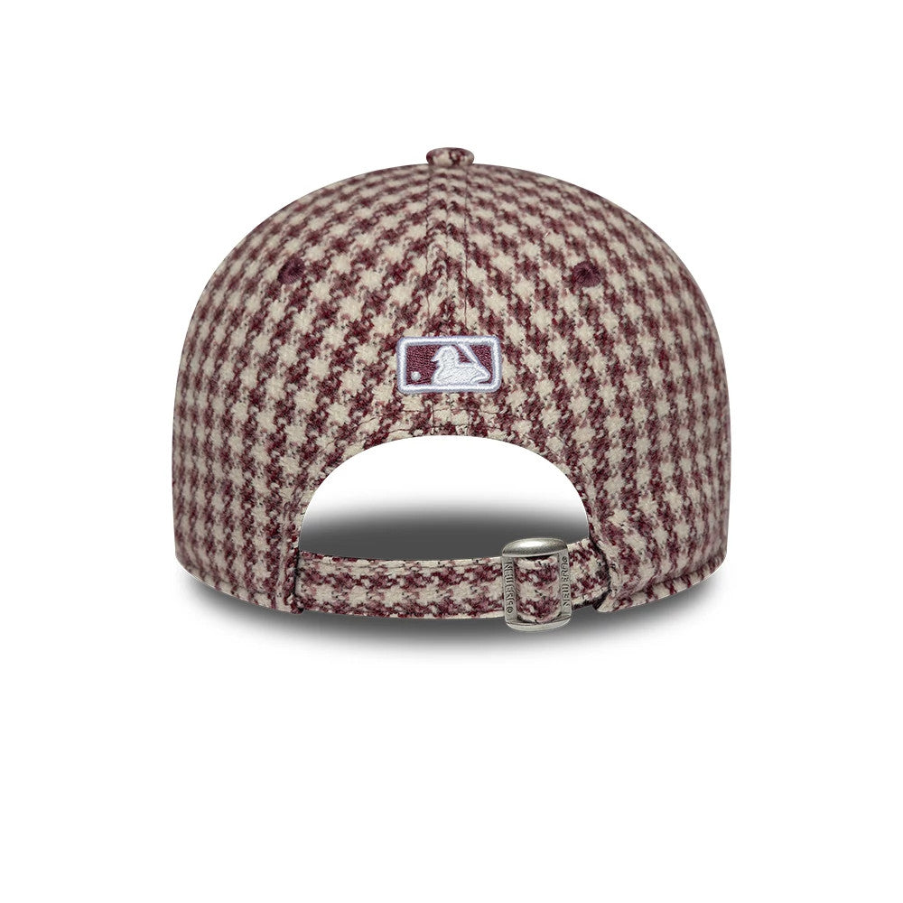 Pictured is this Womens MLB Houndstooth New York Yankees 9FORTY M-Crown cap in dark red. 4