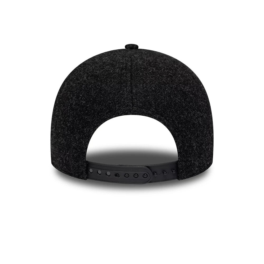 Pictured is this MLB Winter New York Yankees 9FORTY cap in black. 4