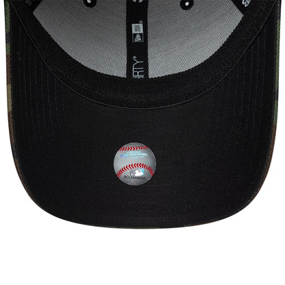 Pictured is this MLB Camo New York Yankees 39THIRTY Downflap Stretch Fit cap in black. 9