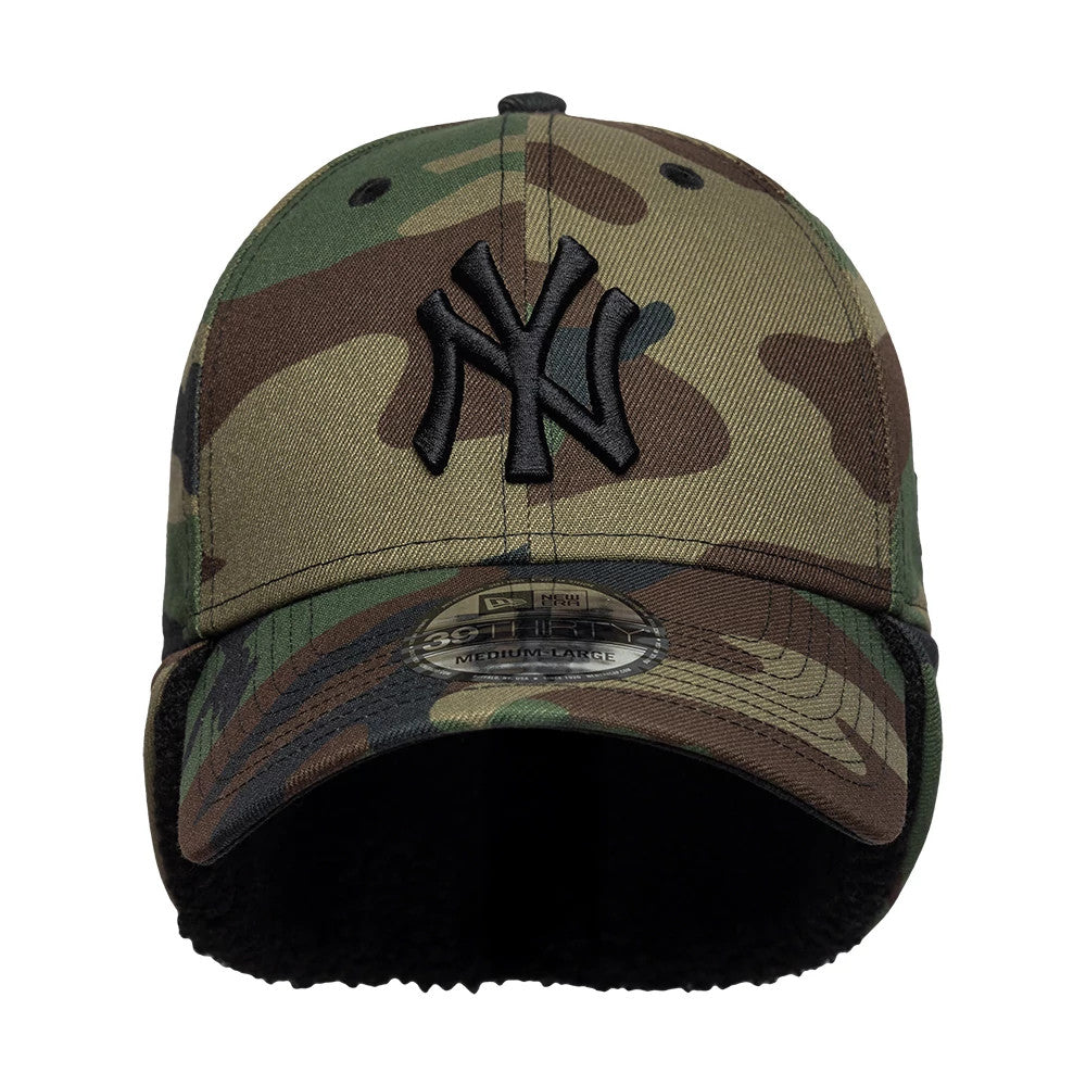 Pictured is this MLB Camo New York Yankees 39THIRTY Downflap Stretch Fit cap in black. 4