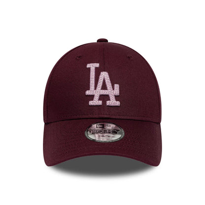 LA Dodgers Youth MLB Metallic Dark Purple New Era 9FORTY Adjustable Cap, front view showing the pink embroidered LA logo on the structured dark purple crown, with a curved visor and 9FORTY size sticker on the top.
