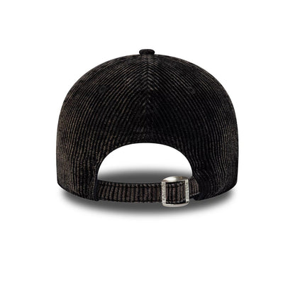 Pictured is this New Era Patch Acid Cord 9TWENTY cap in black. 4