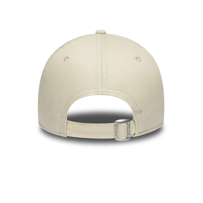 LA Dodgers Youth MLB Heart Icon Light Beige New Era 9FORTY Adjustable Cap, rear view showing the light beige strap with a buckle featuring engraved details, and the soft curved structure of the cap's crown with stitching.