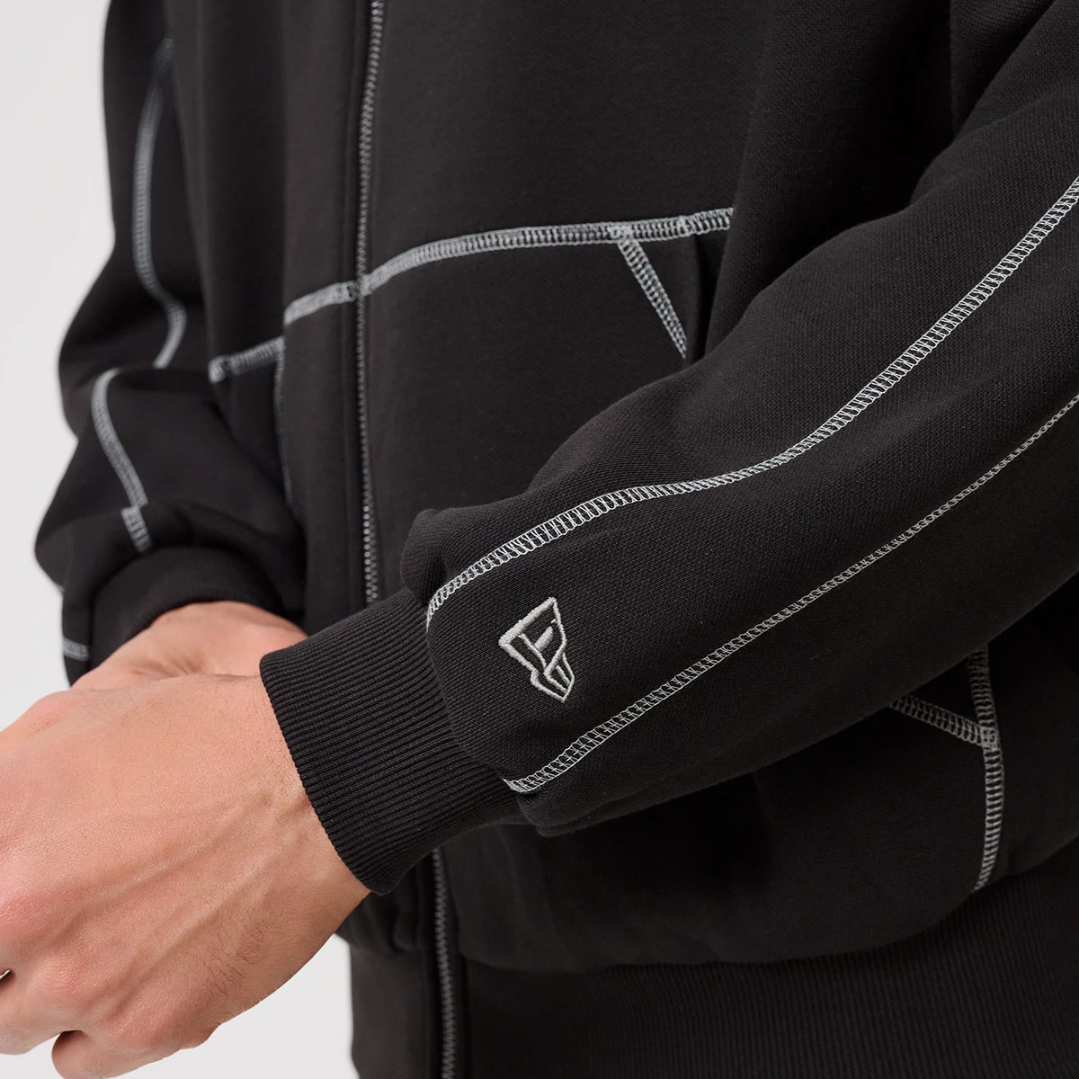 The model is wearing this NBA Graphic Chicago Bulls Pullover Hoodie in black. 7
