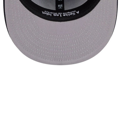 Pictured is this MLB X Spike Lee Patches New York Yankees 59FIFTY Fitted cap in navy. 2