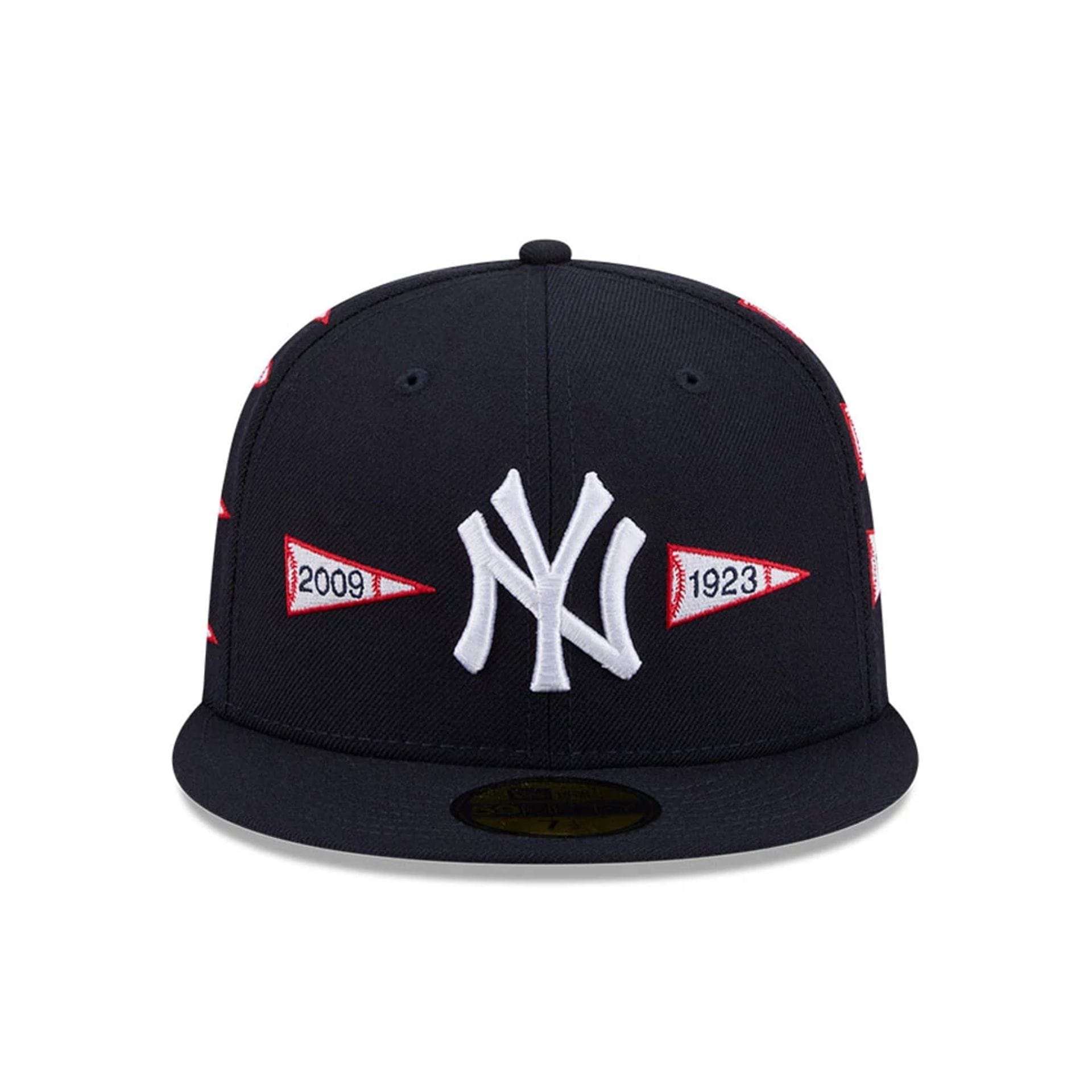 Pictured is this MLB X Spike Lee Flags New York Yankees 59FIFTY Fitted cap in navy. 3
