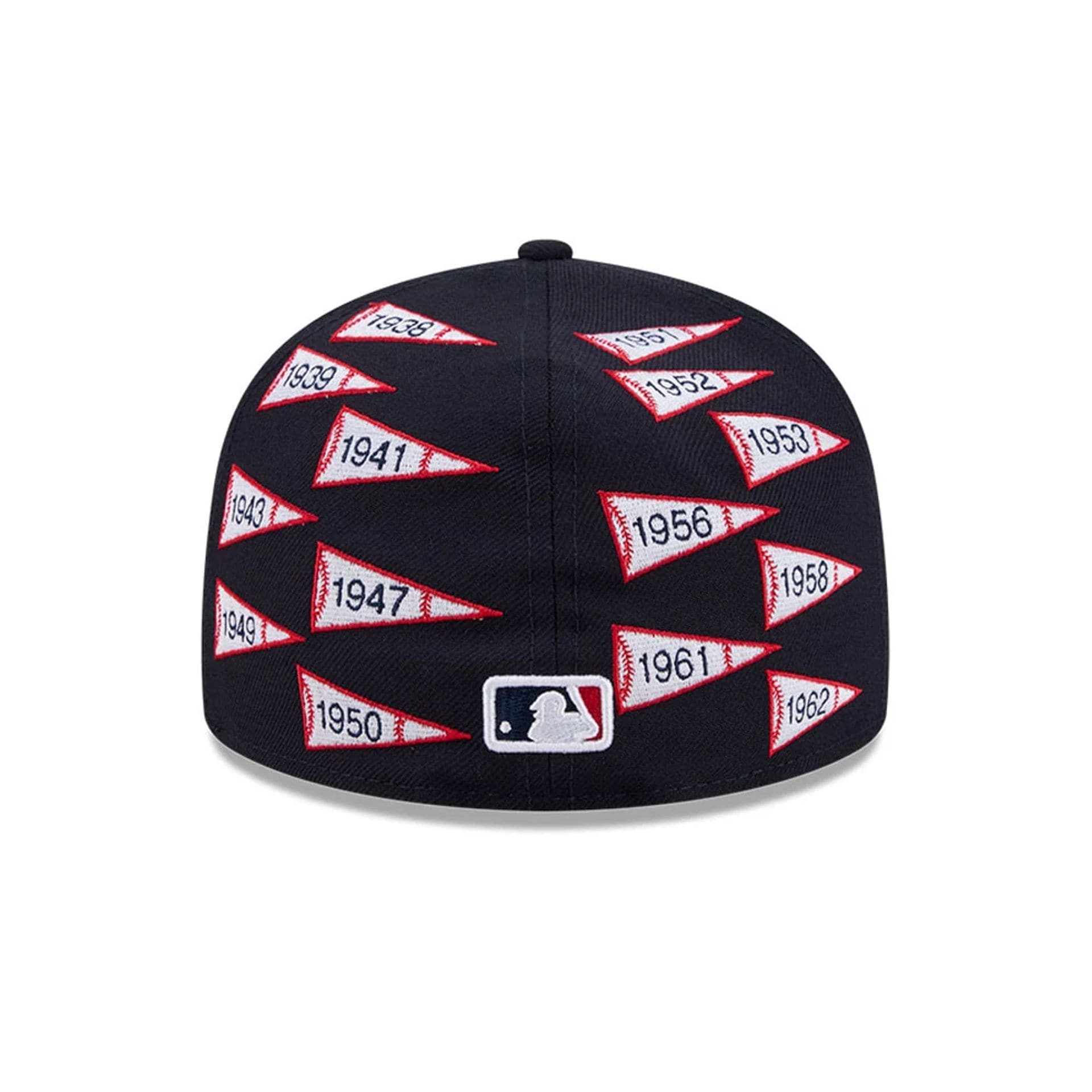 Pictured is this MLB X Spike Lee Flags New York Yankees 59FIFTY Fitted cap in navy. 7