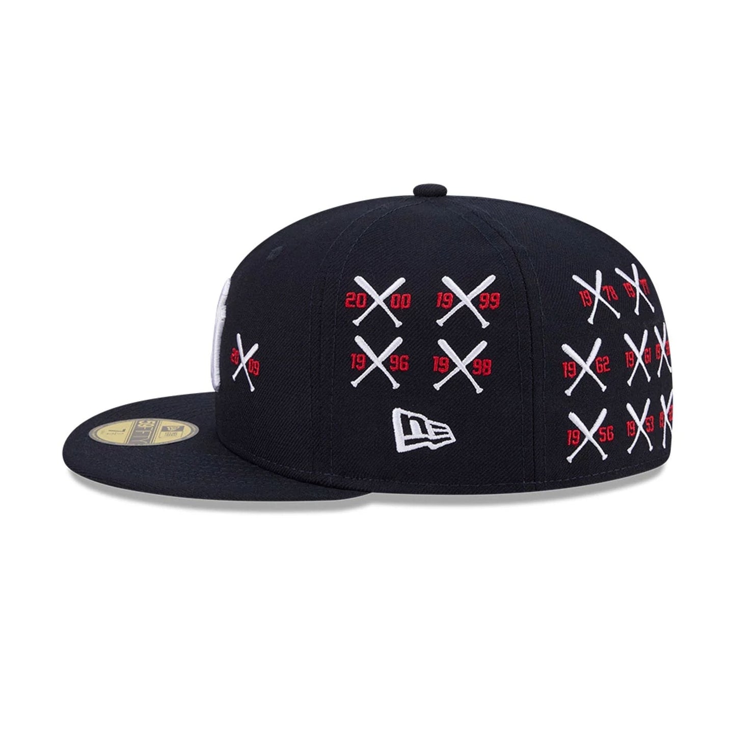 Pictured is this MLB X Spike Lee Crossed Bats New York Yankees 59FIFTY Fitted cap in navy. 5