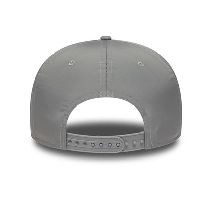 Pictured is this Limited Sail GP 9FIFTY Snapback cap in grey. 5