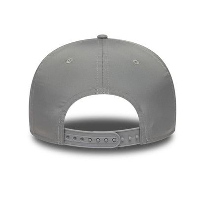 Pictured is this Limited Sail GP 9FIFTY Snapback cap in grey. 5