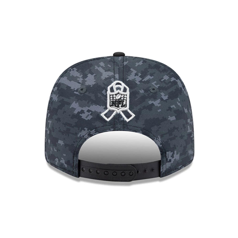 Pictured is this NFL Las Vegas Raiders 9SEVENTY Stretch Snap cap in digi camo & black. 6