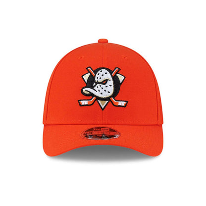 Anaheim Ducks NHL Team Orange New Era 39THIRTY M-Crown Stretch Fit Cap, front view showing the embroidered Ducks logo in white and black on the orange crown, with a curved orange visor and a 39THIRTY size sticker on the visor.