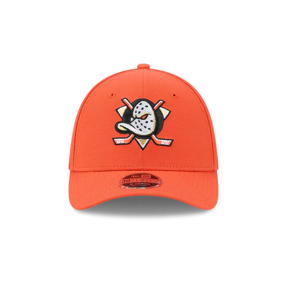 Anaheim Ducks NHL Team Orange New Era 39THIRTY M-Crown Stretch Fit Cap, front view showing the team logo in black, white, and orange raised embroidery on the structured orange crown, with an orange curved visor and a 39THIRTY size sticker.