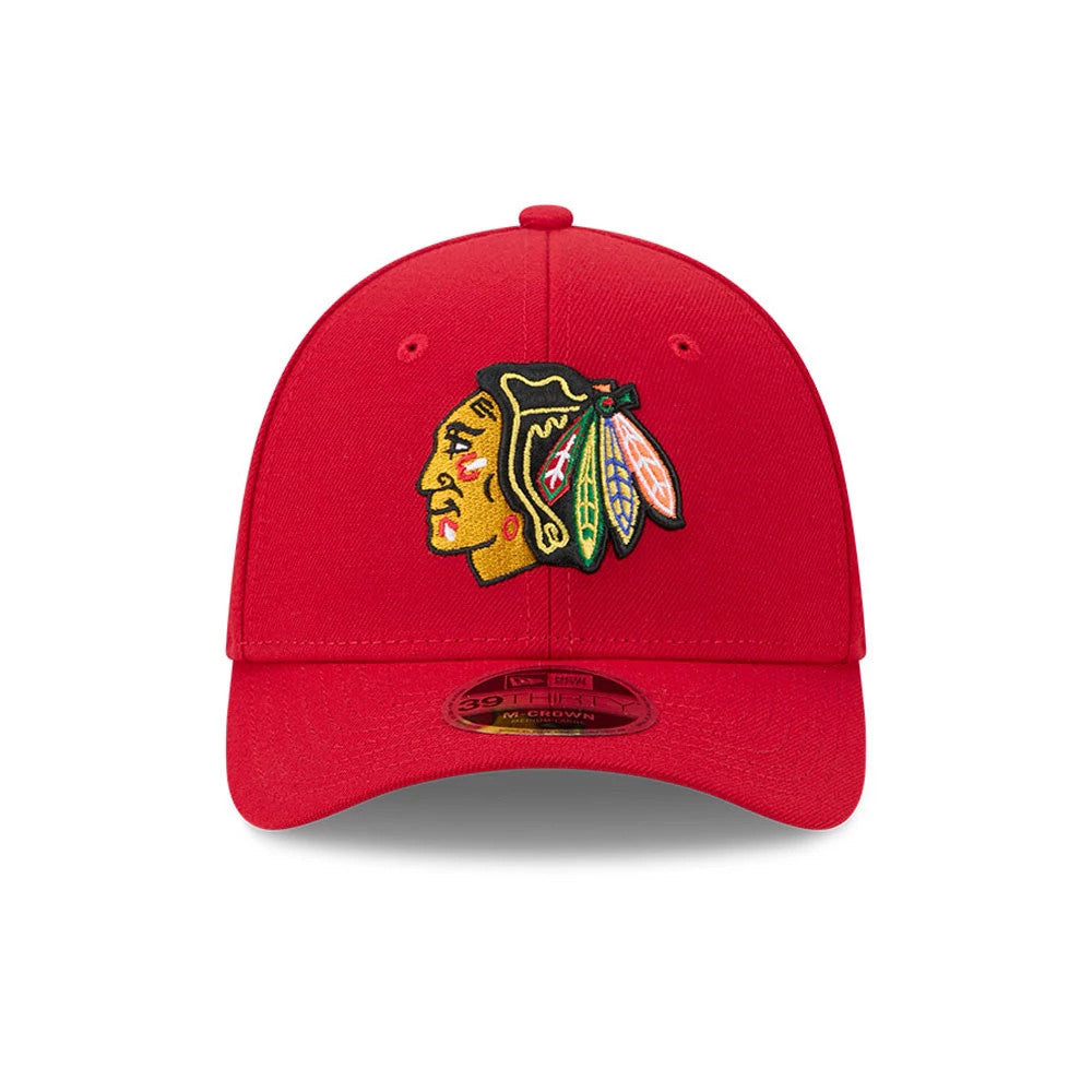 Chicago Blackhawks NHL Team Red New Era 39THIRTY M-Crown Stretch Fit Cap, front view showing the detailed embroidered team logo on the structured red crown, complemented by a matching curved visor and a 39THIRTY size sticker.