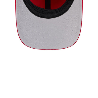 Chicago Blackhawks NHL Team Red New Era 39THIRTY M-Crown Stretch Fit Cap, inside view showing a black sweatband along the edge, contrasting with the grey undervisor, and featuring black internal taping running along the hat’s seams.