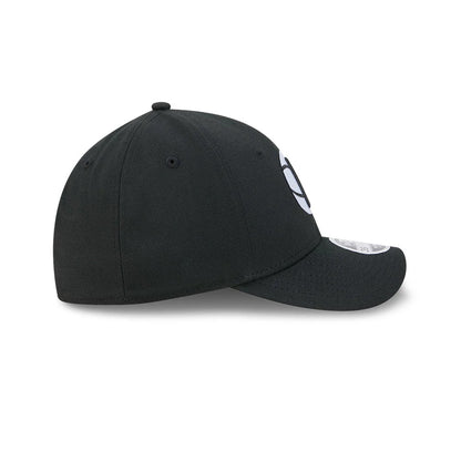 Pictured is this NBA Team Brooklyn Nets 39THIRTY M-Crown Stretch Fit cap in black. 6