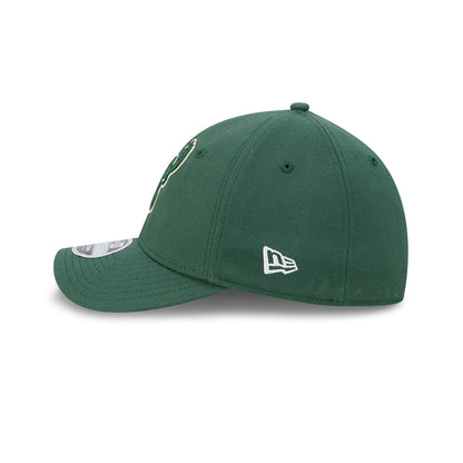 Pictured is this NBA Team Milwaukee Bucks 39THIRTY M-Crown Stretch Fit cap in dark green. 4