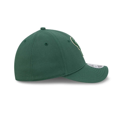 Pictured is this NBA Team Milwaukee Bucks 39THIRTY M-Crown Stretch Fit cap in dark green. 5