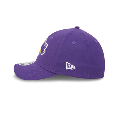 Pictured is this NBA Team LA Lakers 39THIRTY M-Crown Stretch Fit cap in purple. 5