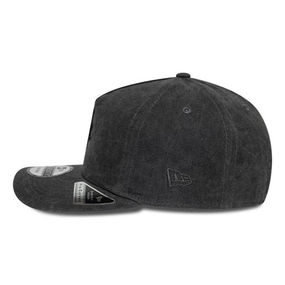 Pictured is this MLB New York Mets 19TWENTY cap in black. 7