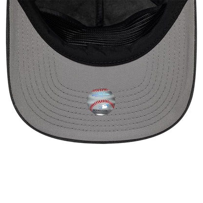 Pictured is this MLB LA Dodgers 19TWENTY cap in black. 2