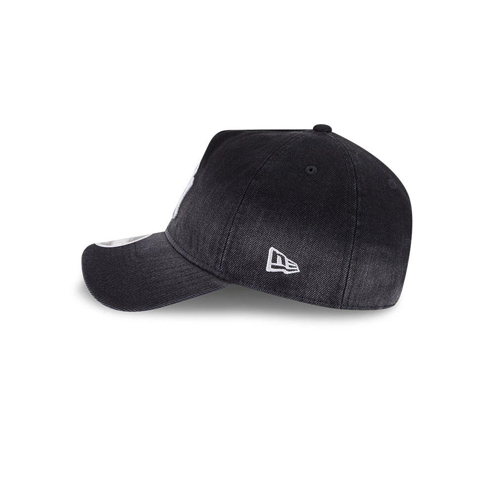 Pictured is this MLB Washed Denim New York Yankees 9FORTY A-Frame Unstructured cap in black. 5