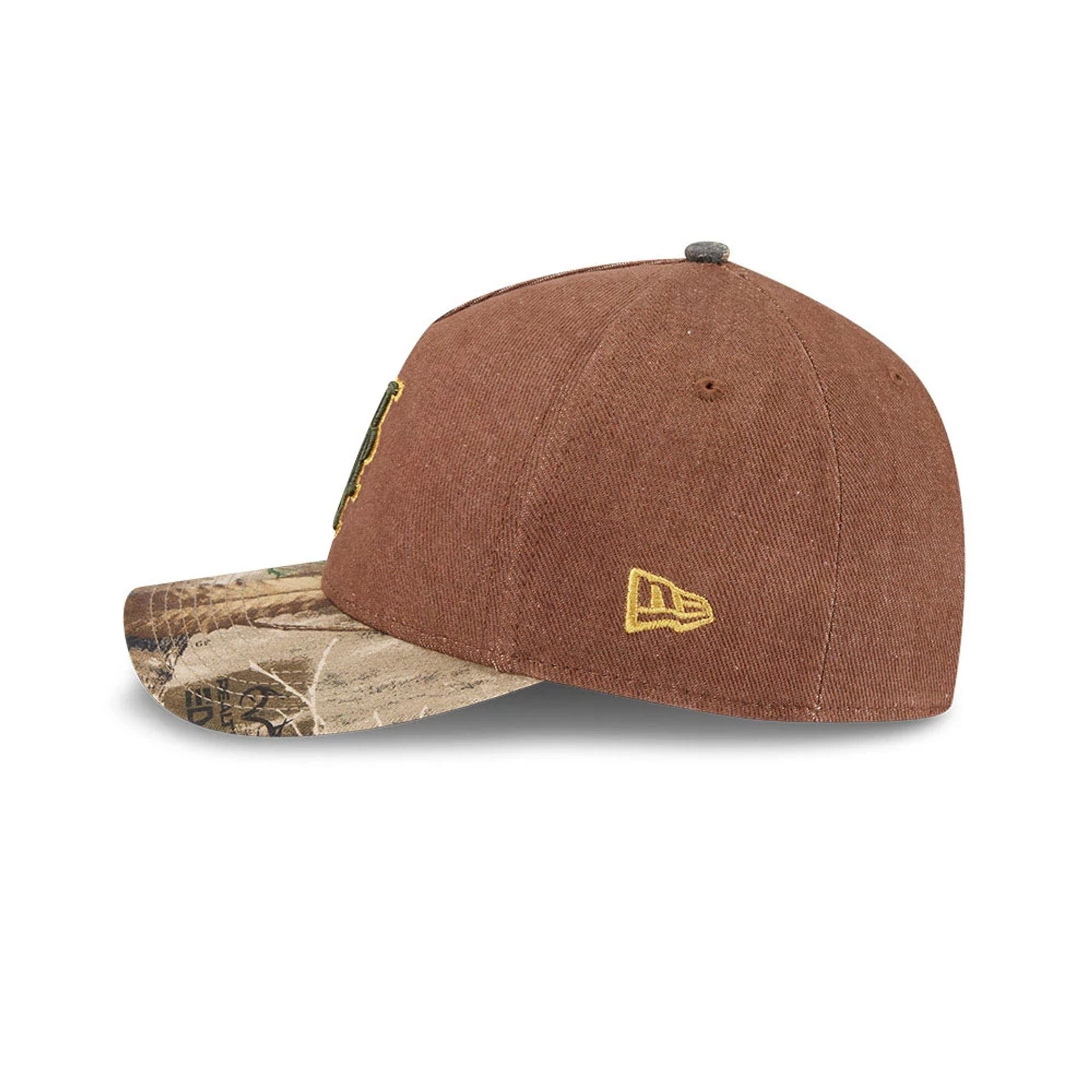 Pictured is this MLB Cotton Twill New York Mets 9FORTY M-Crown A-Frame cap in dark beige. 6