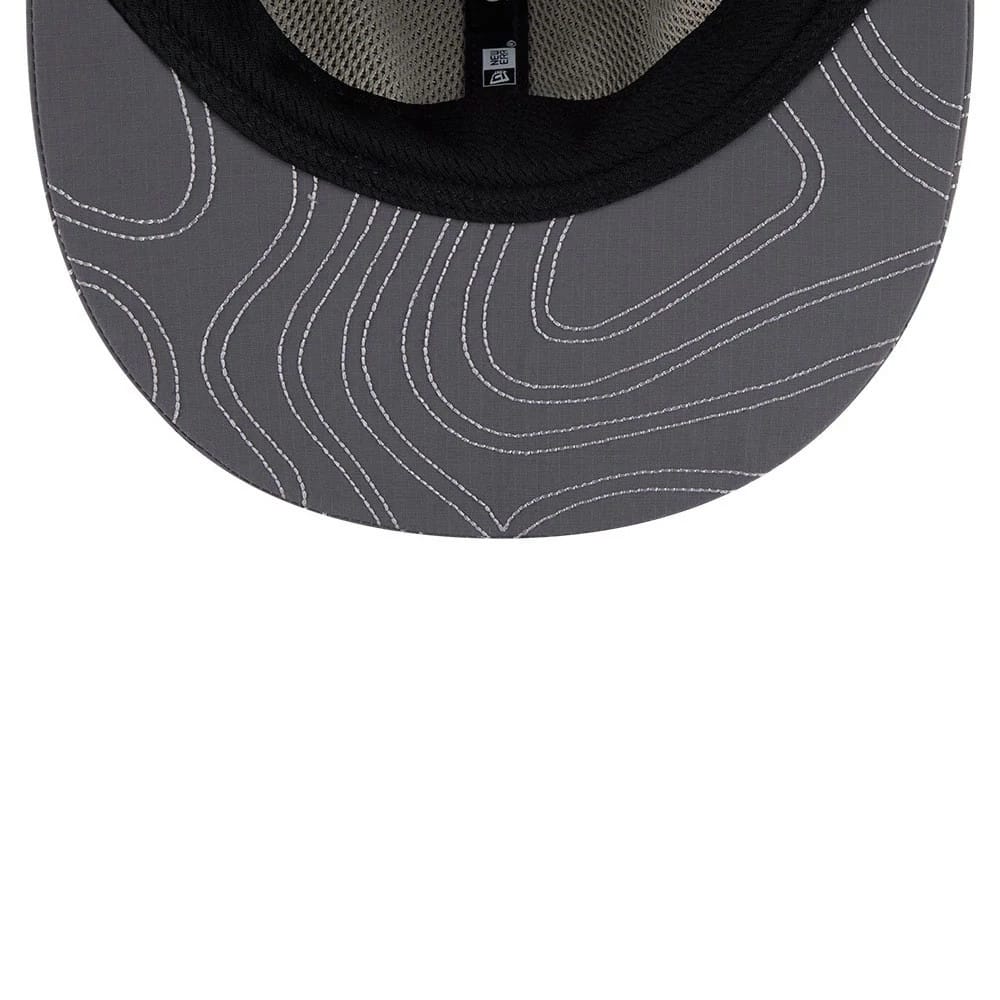 Pictured is this New Era Elevated Basics Retro Crown 9FIFTY cap in open grey. 2