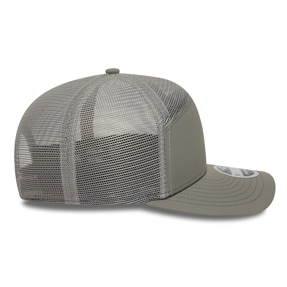 Pictured is this New Era Elevated Basics 9SEVENTY Split Panel Stretch Snap cap in open grey. 6