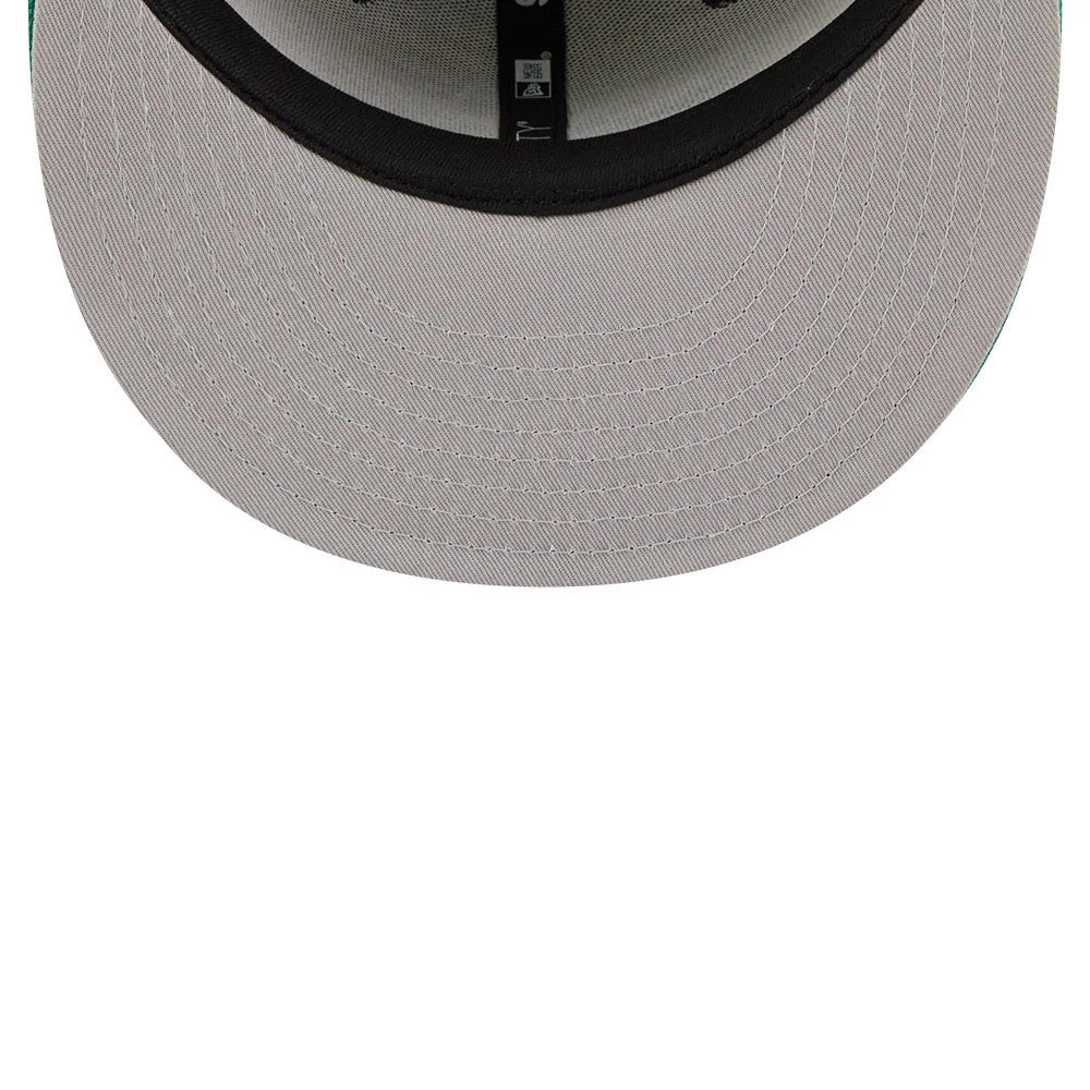 Pictured is this NFL Philadelphia Eagles 9FIFTY Snapback cap in camo & green. 3