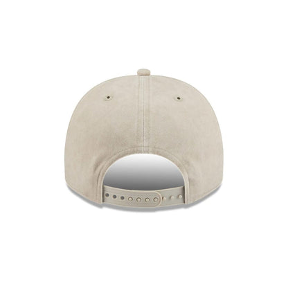 Pictured is this MLB Chicago White Sox 9FIFTY A-Frame Snapback cap in light beige. 7