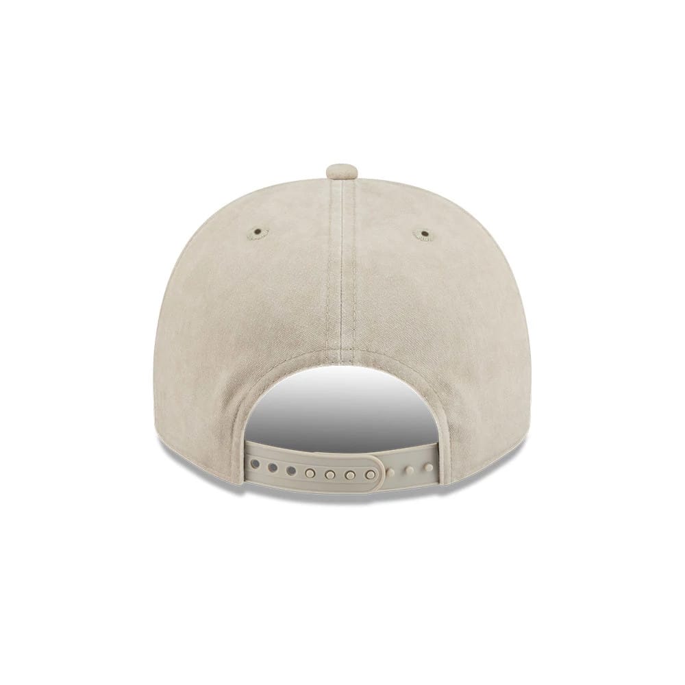 Pictured is this MLB New York Mets 9FIFTY A-Frame Snapback cap in light beige. 8