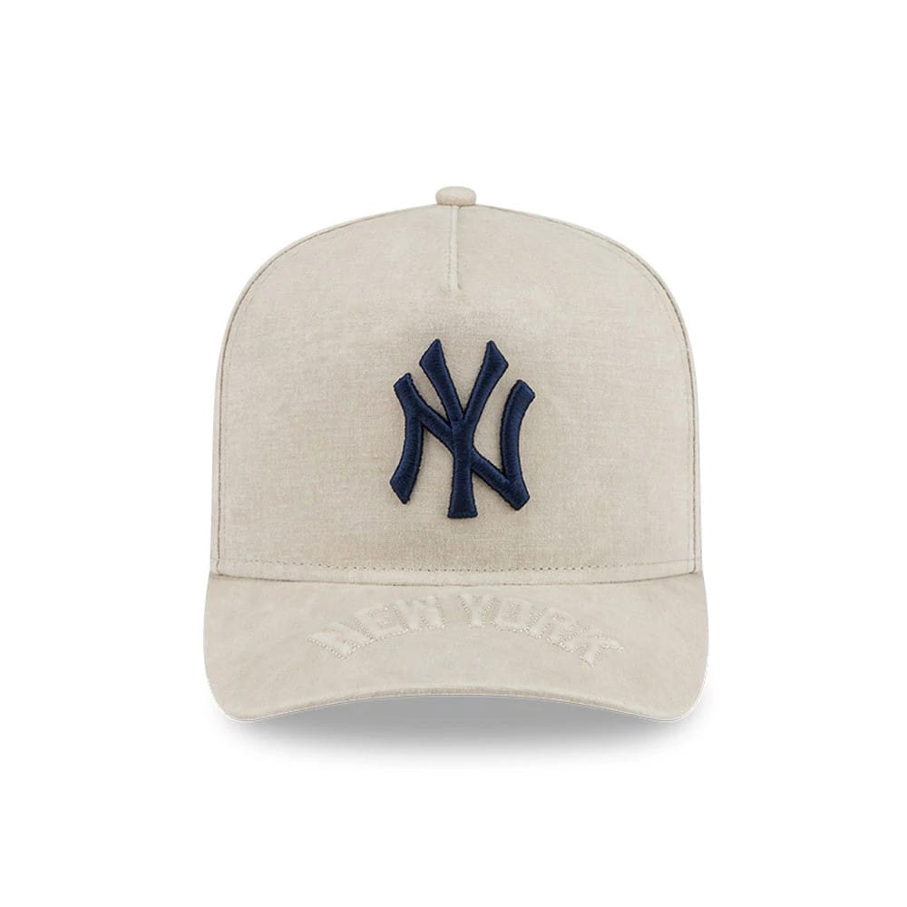 Pictured is this MLB New York Yankees 9FIFTY A-Frame Snapback cap in light beige. 3